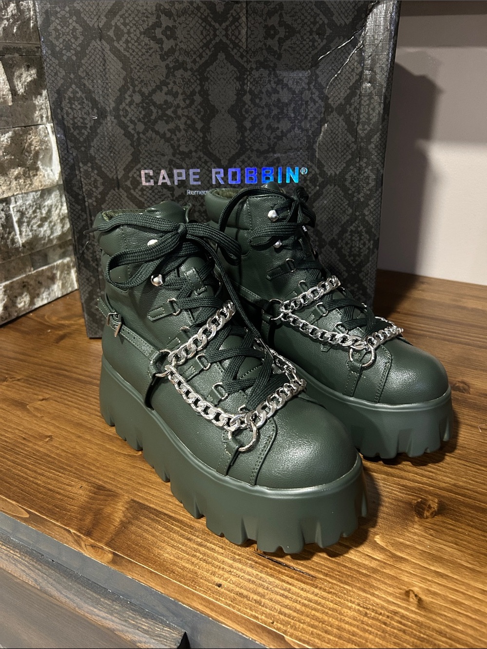 Cape Robbin Goth platform ankle boots chunky lug sole and silver chain NIB 7